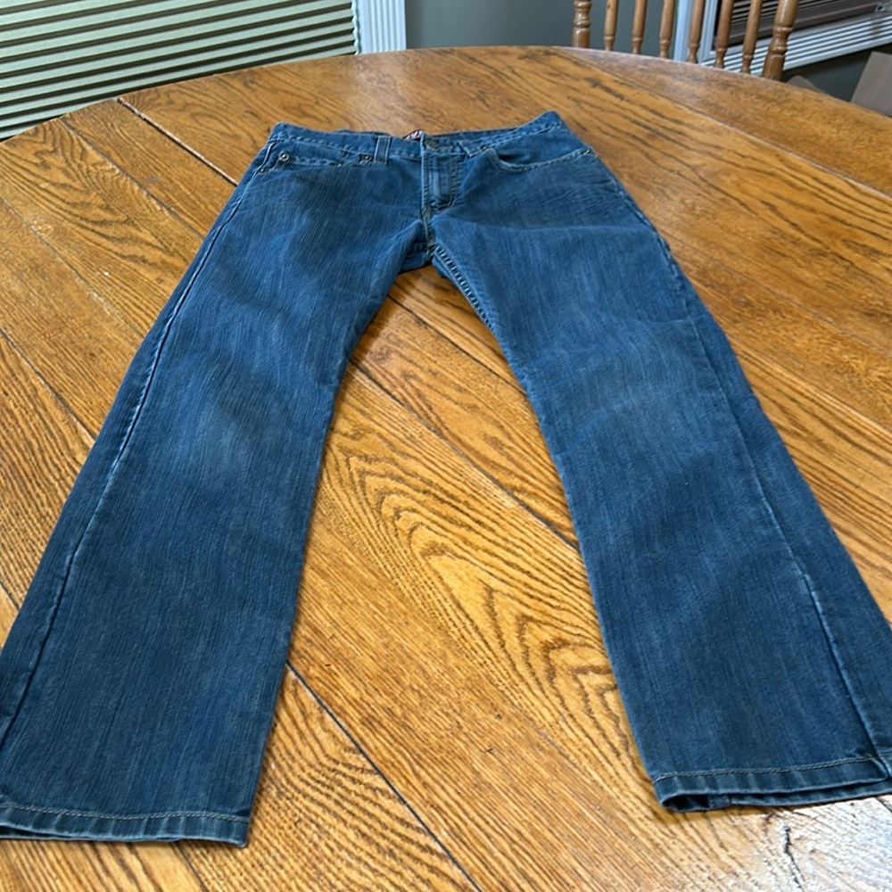 Levi’s 514 Slim Straight denim jeans.  Ladies jeans 27x27.